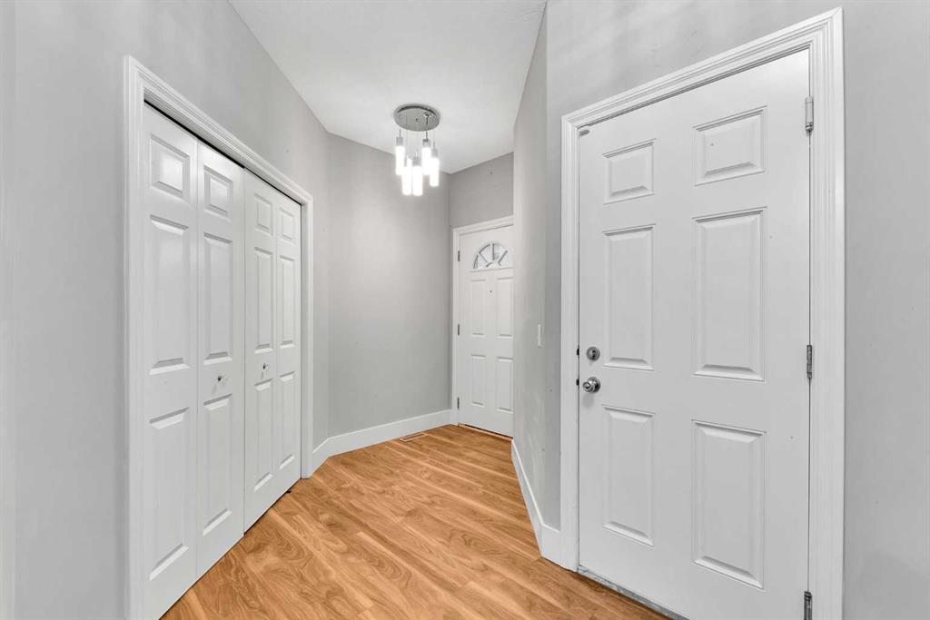 Picture for 197 Royal Crest View NW