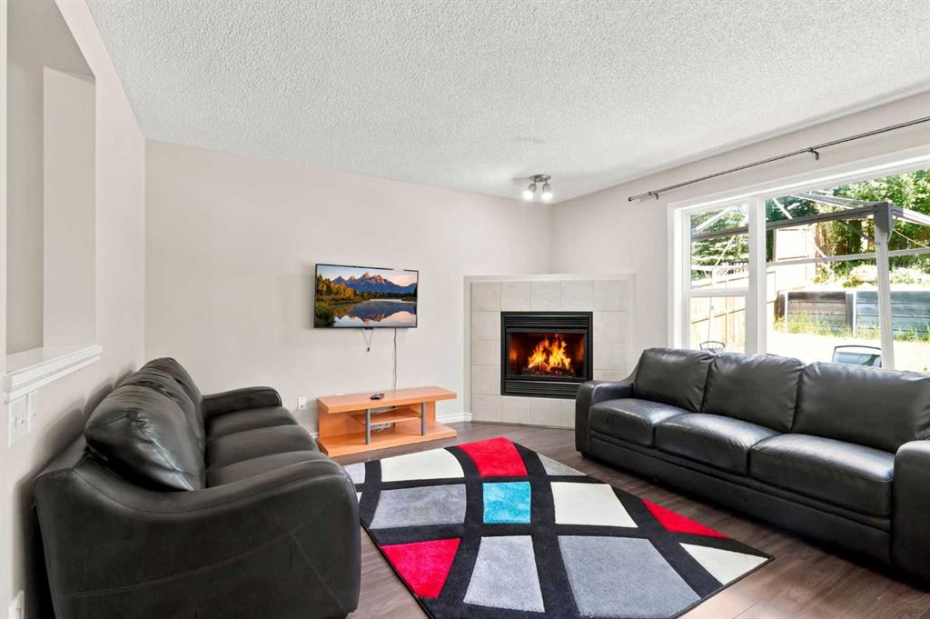 Picture for 88 Rockyledge Crescent NW