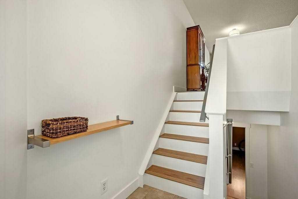 Picture for 20 Covepark Close NE