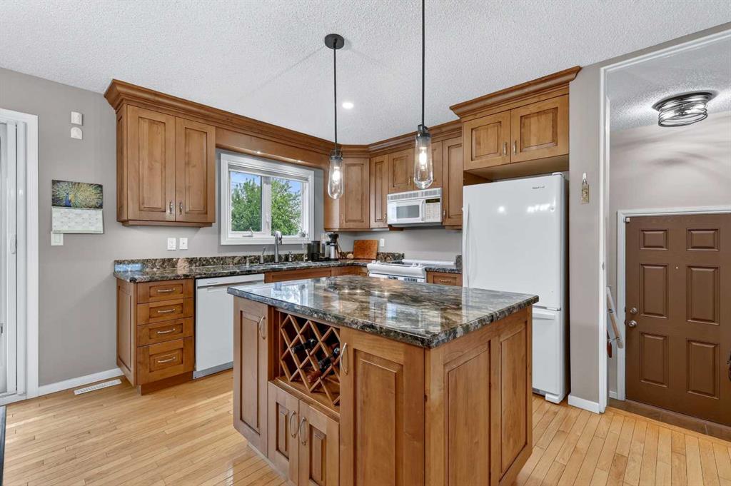 Picture for 10640 Oakmoor Way SW