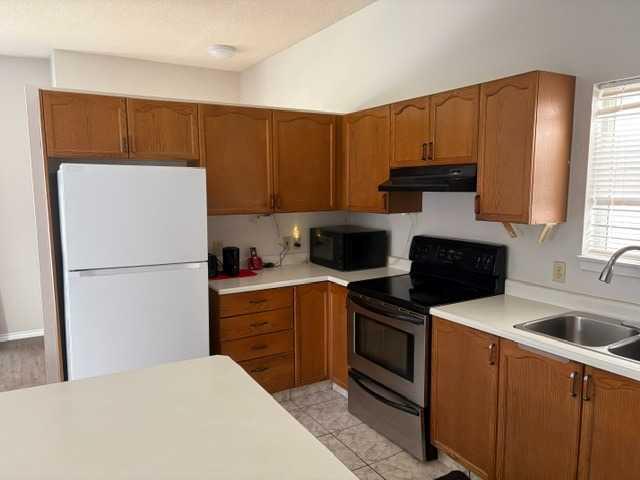 Picture for 6934 Laguna Way NE