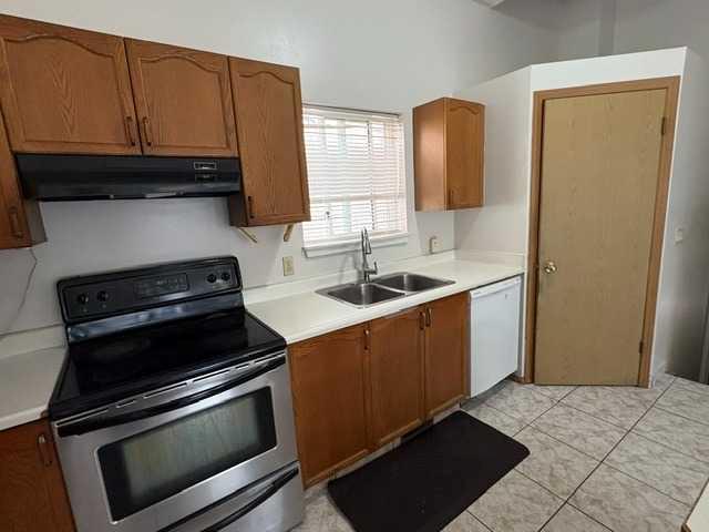Picture for 6934 Laguna Way NE