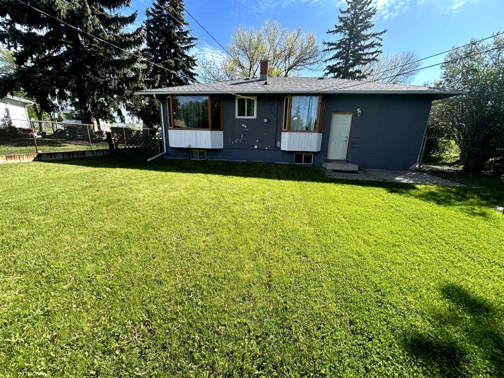 Picture for 639 Thornhill Drive NW