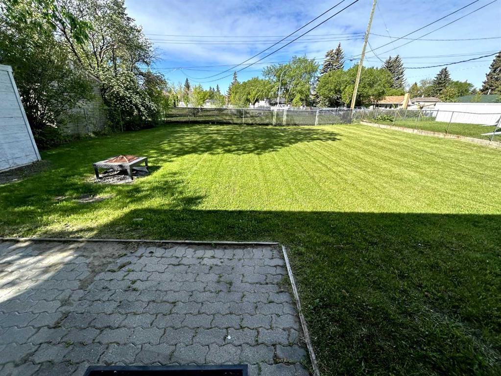 Picture for 639 Thornhill Drive NW