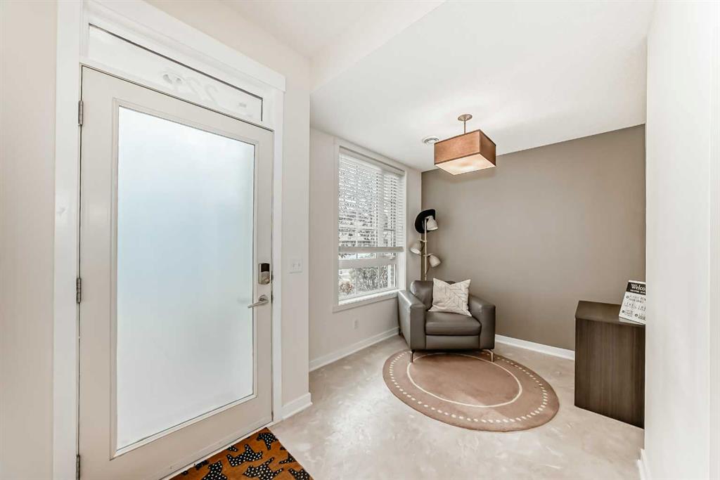 Picture for 227 Copperpond Common SE