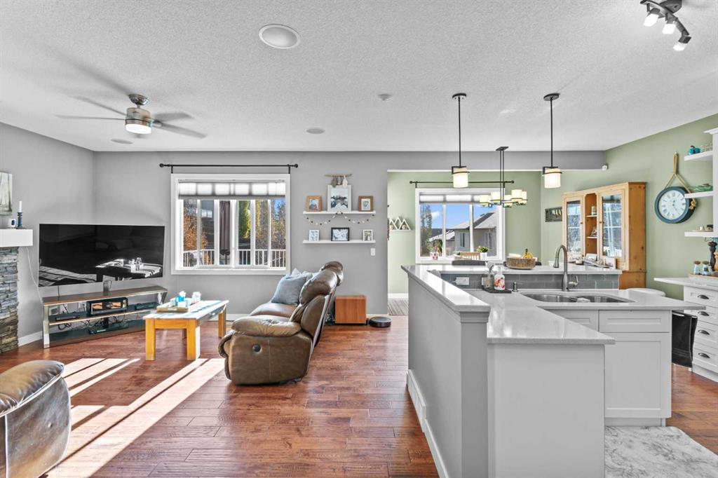 Picture for 89 Heritage Hill  https://www.cirrealty.ca/reb/creb/62/A2266562_10.jpg