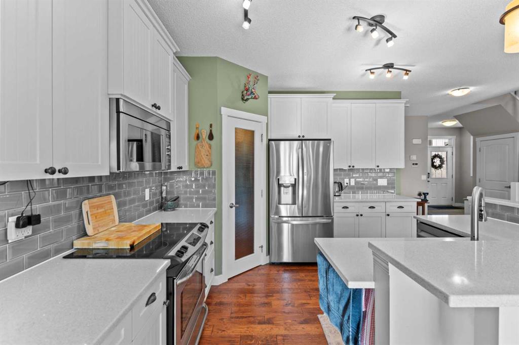 Picture for 89 Heritage Hill  https://www.cirrealty.ca/reb/creb/62/A2266562_18.jpg