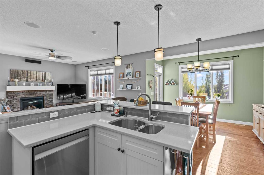 Picture for 89 Heritage Hill  https://www.cirrealty.ca/reb/creb/62/A2266562_20.jpg