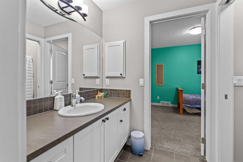Picture for 89 Heritage Hill  https://www.cirrealty.ca/reb/creb/62/A2266562_32.jpg