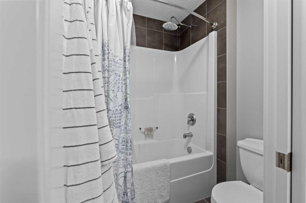 Picture for 89 Heritage Hill  https://www.cirrealty.ca/reb/creb/62/A2266562_33.jpg
