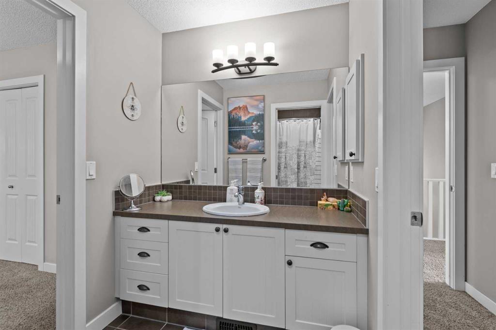 Picture for 89 Heritage Hill  https://www.cirrealty.ca/reb/creb/62/A2266562_34.jpg