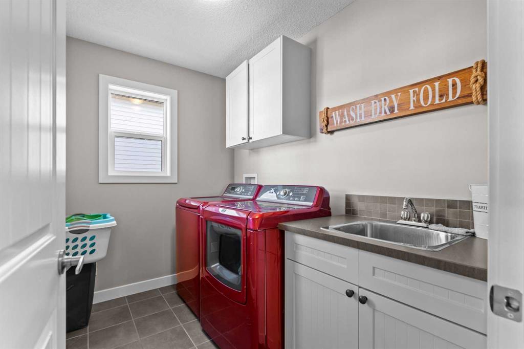 Picture for 89 Heritage Hill  https://www.cirrealty.ca/reb/creb/62/A2266562_36.jpg