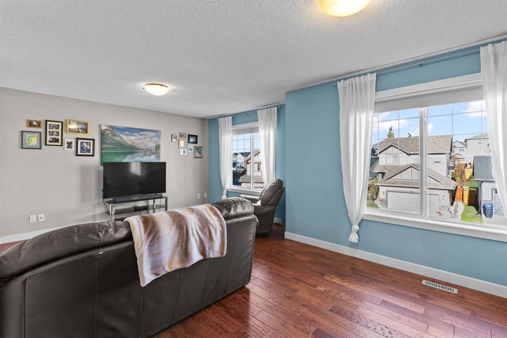 Picture for 89 Heritage Hill  https://www.cirrealty.ca/reb/creb/62/A2266562_37.jpg