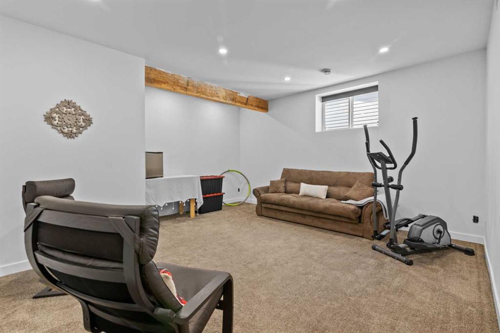Picture for 89 Heritage Hill  https://www.cirrealty.ca/reb/creb/62/A2266562_41.jpg