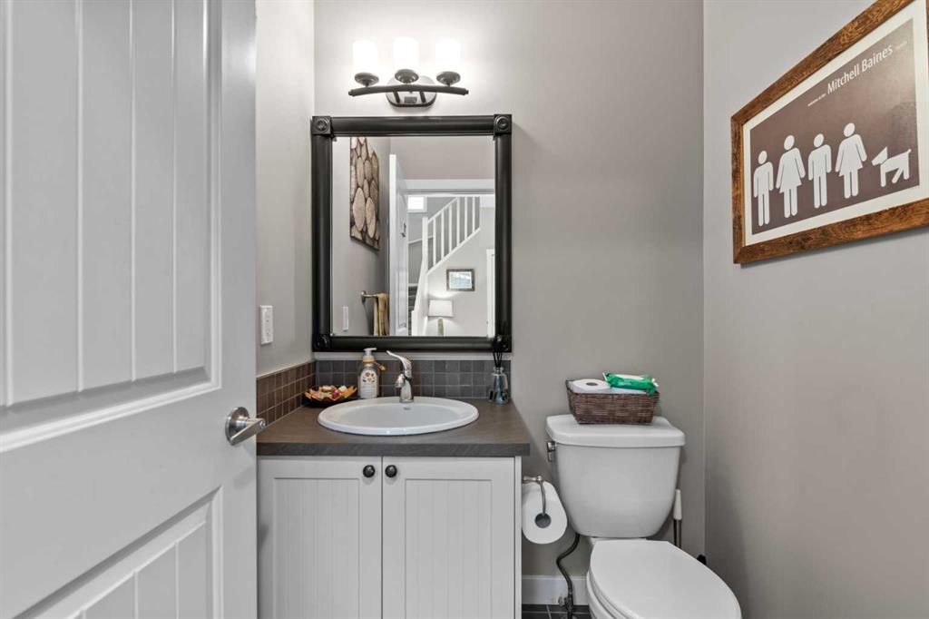 Picture for 89 Heritage Hill  https://www.cirrealty.ca/reb/creb/62/A2266562_8.jpg