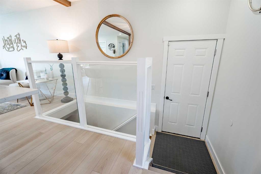 Picture for 2719 60 Street NE https://www.cirrealty.ca/reb/creb/62/A2266662_24.jpg