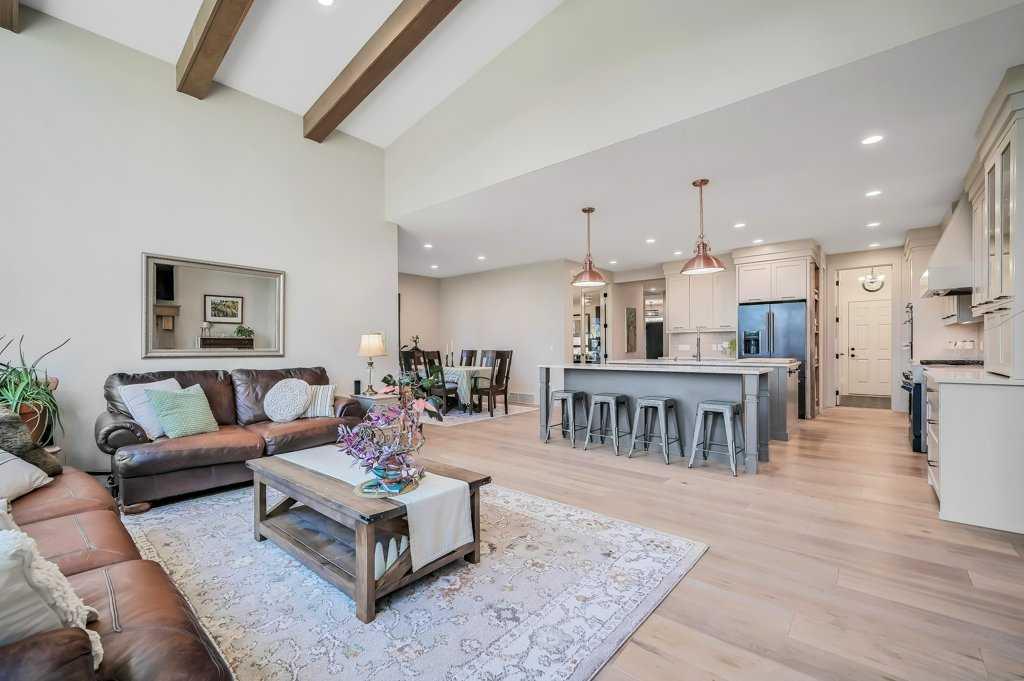 Picture for 33 Shawnee Heath SW https://www.cirrealty.ca/reb/creb/62/A2266762_17.jpg