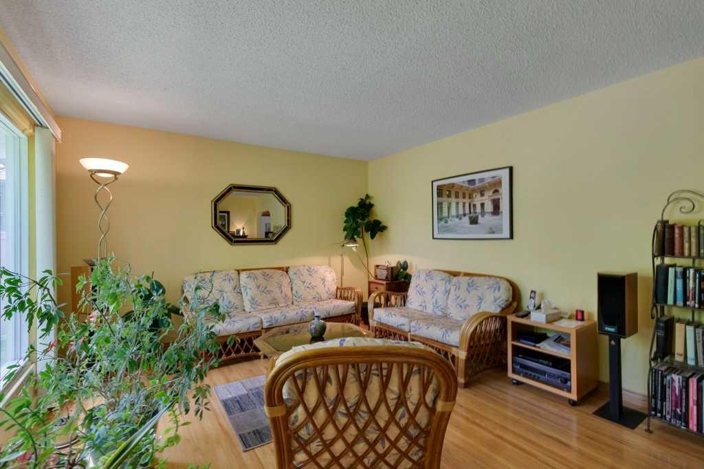 Picture for 2623 Glencastle Street SW