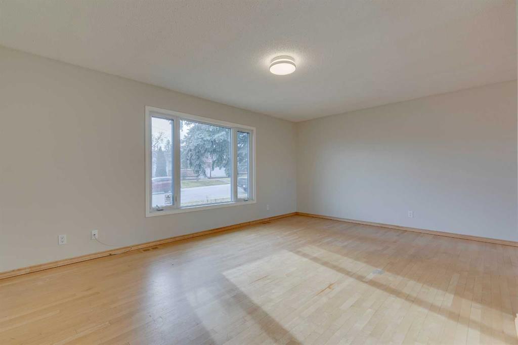 Picture for 4 Lake Huron Place SE