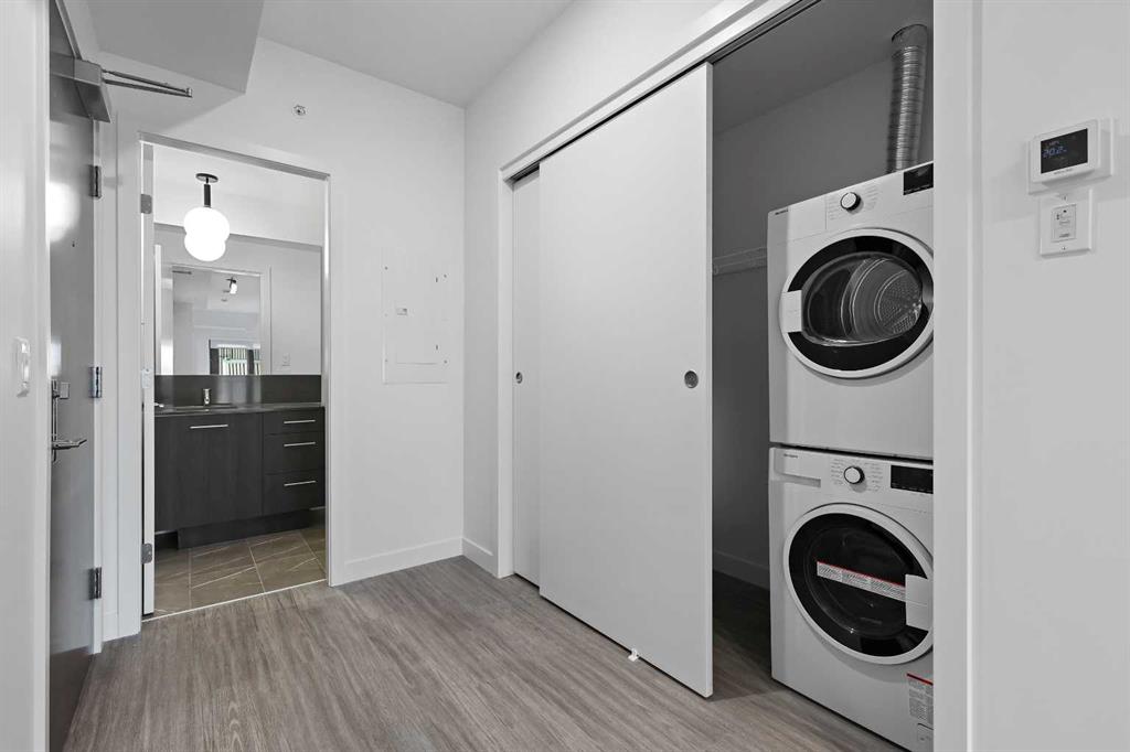 Picture for 604, 730 2 Avenue SW