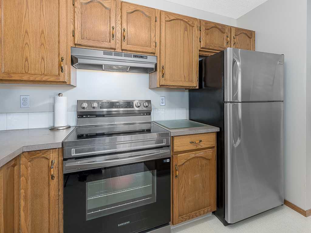 Picture for 119 Mt Douglas Manor SE