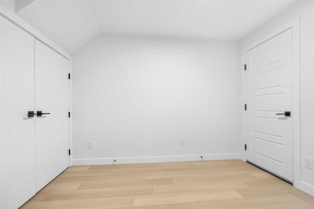 Picture for 7415 39 Avenue NW