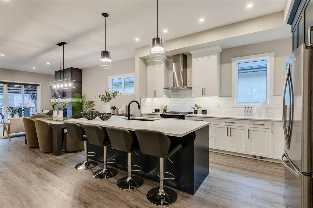 Picture for 14 Cranbrook Common SE