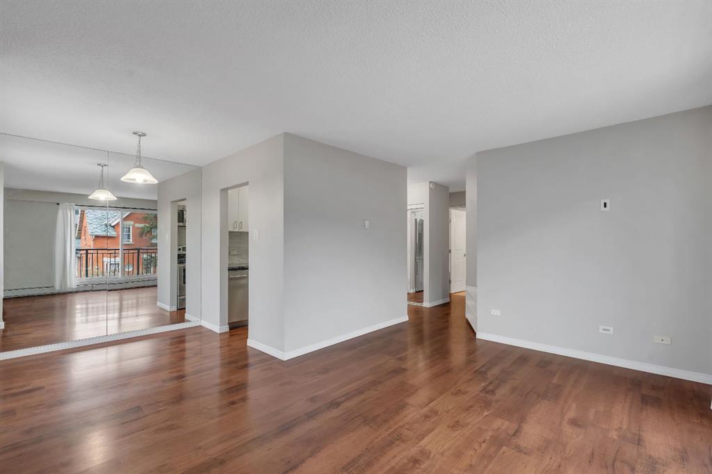 Picture for 303, 1502 21 Avenue SW