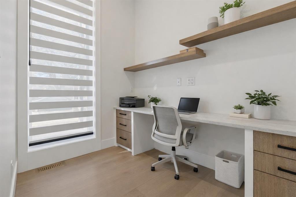 Picture for 320 15 Street NW