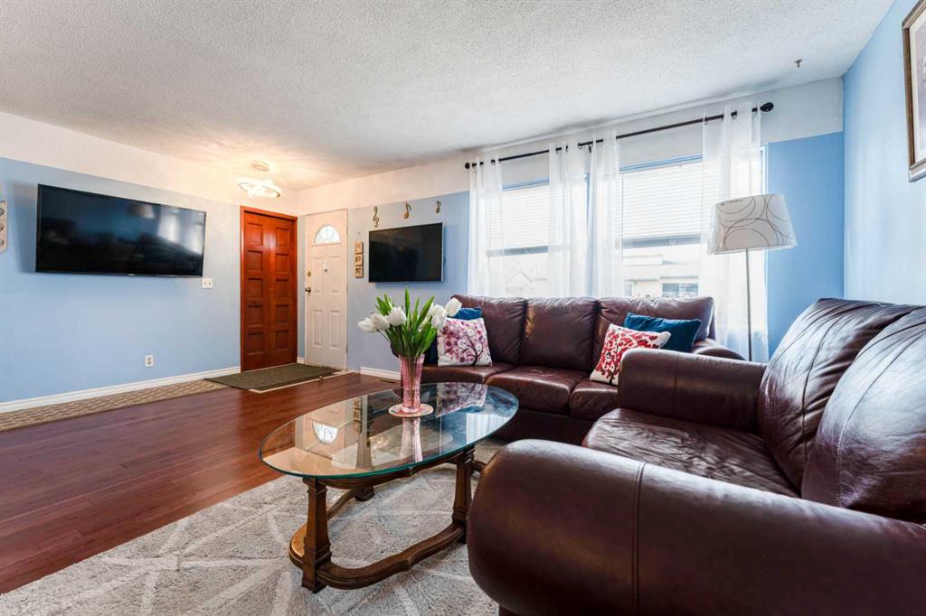 Picture for 314 Olympia Crescent SE