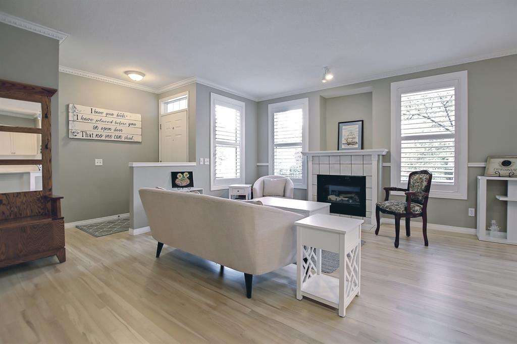 Picture for 92 Prestwick Gardens SE