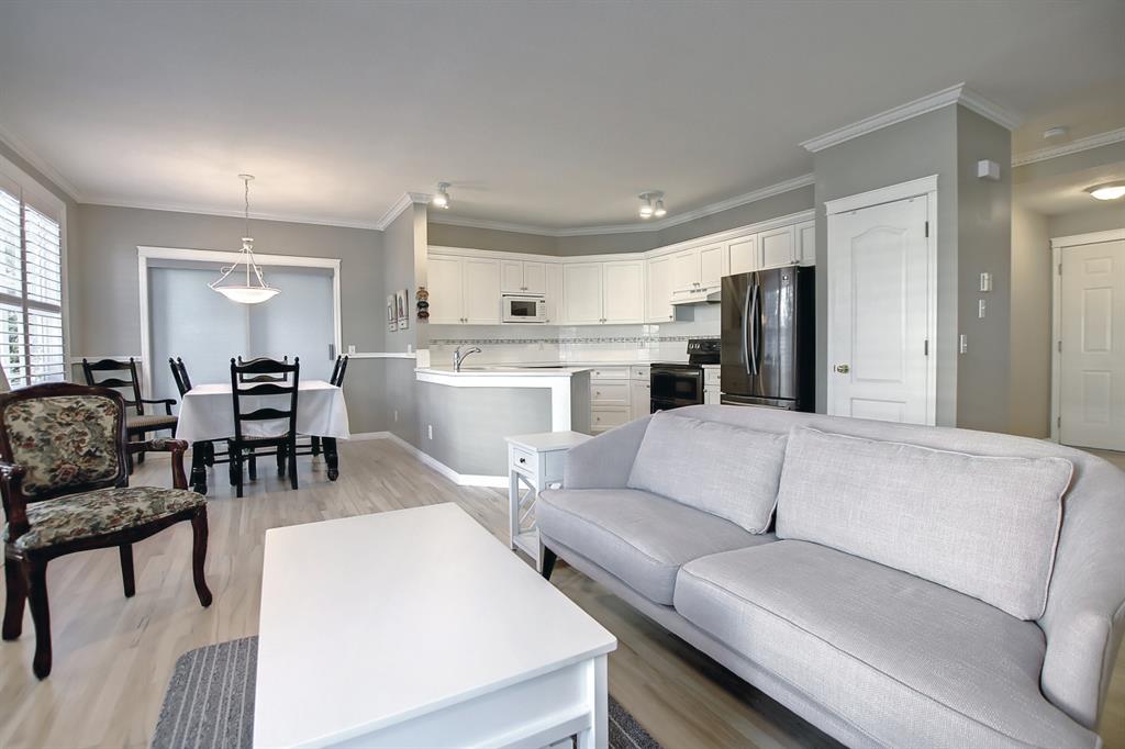 Picture for 92 Prestwick Gardens SE