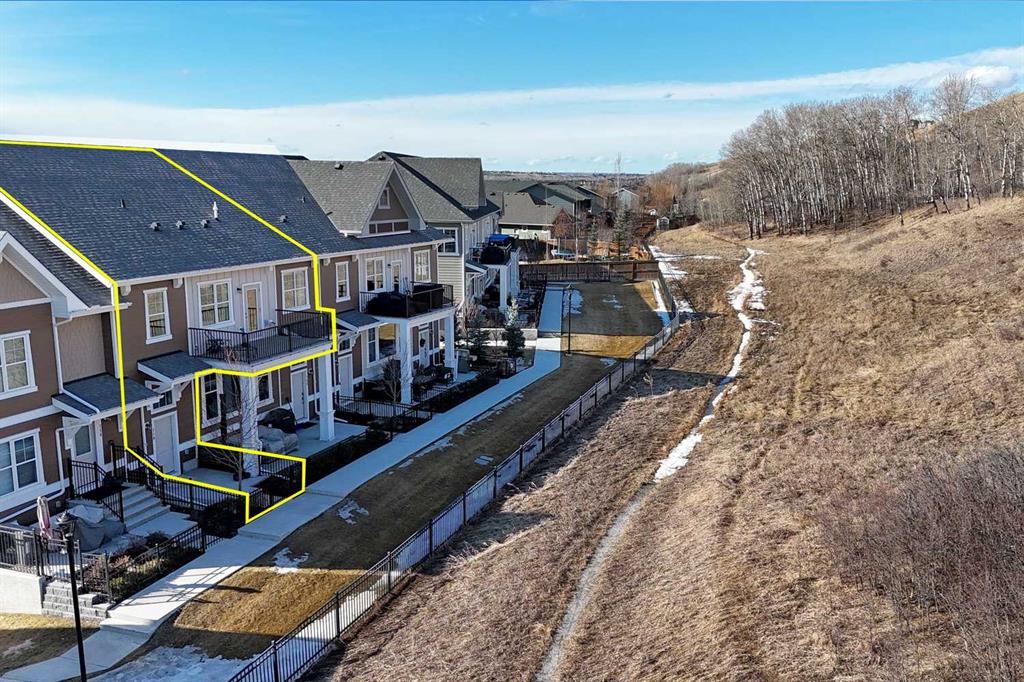 Picture for 718 Cranbrook Walk SE