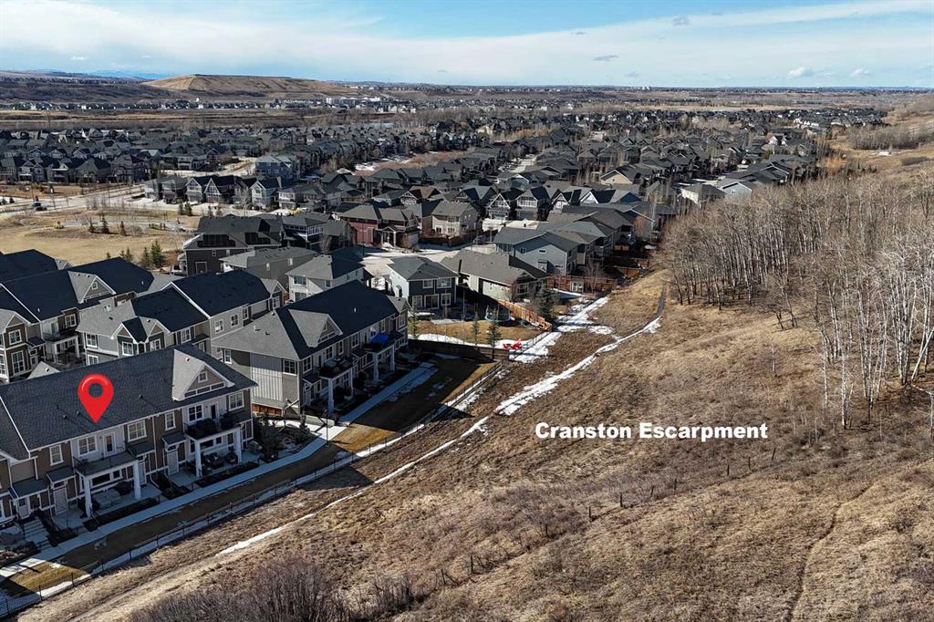 Picture for 718 Cranbrook Walk SE