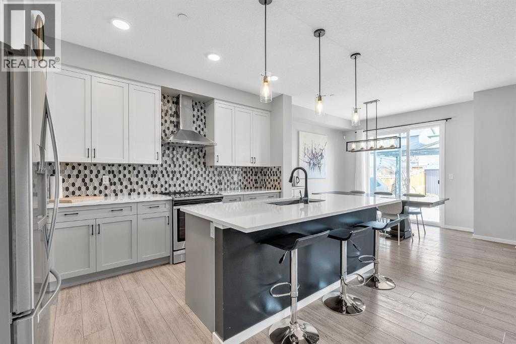 Picture for 98 Lucas Crescent NW