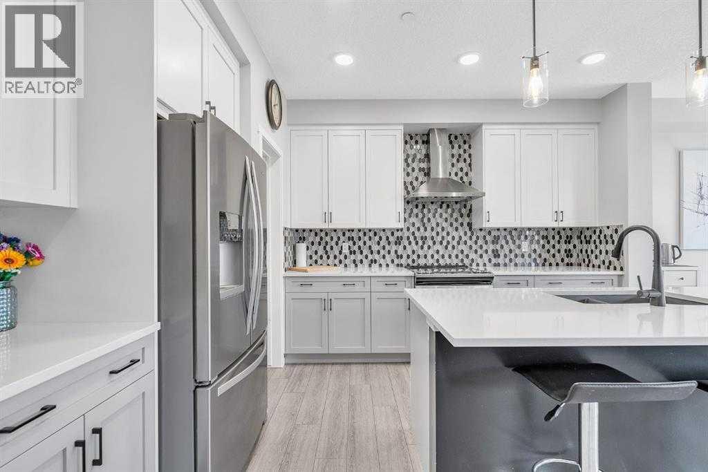 Picture for 98 Lucas Crescent NW