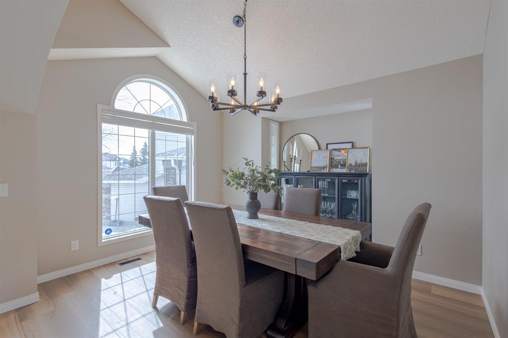 Picture for 162 Rocky Ridge Circle NW