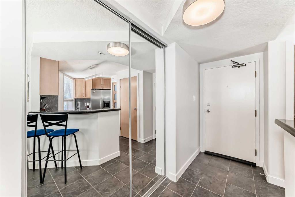 Picture for 703, 626 15 Avenue SW