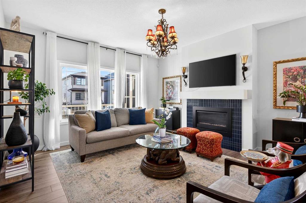 Picture for 825 Reynolds Manor SW