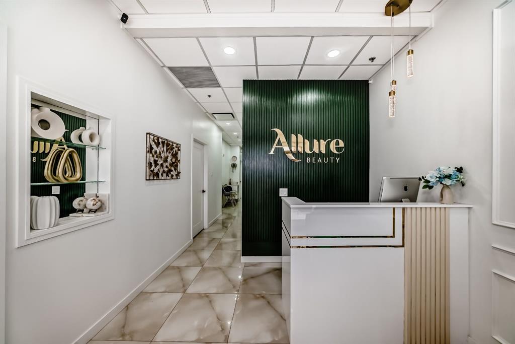 Picture for 6, 1015 Centre Street NW