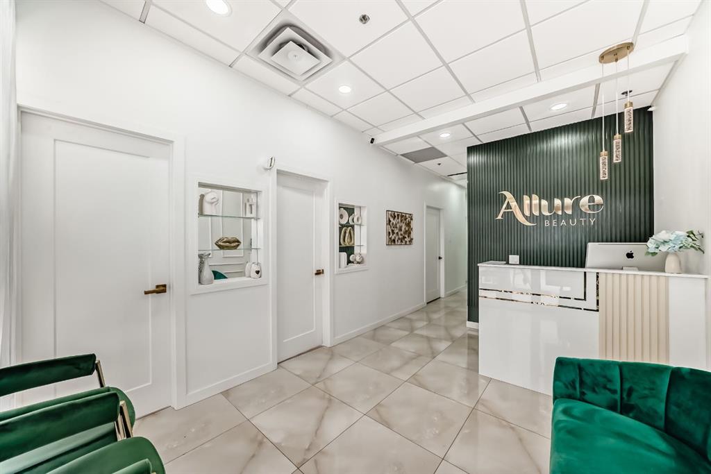 Picture for 6, 1015 Centre Street NW