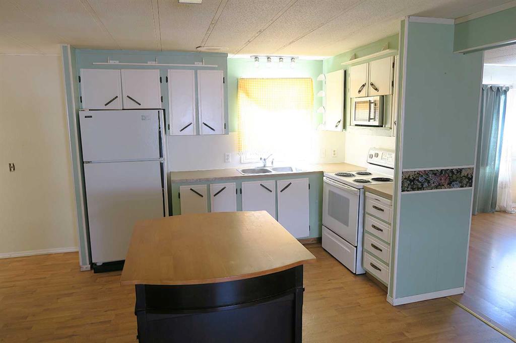 Picture for 316 3 Street N