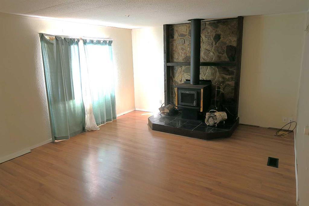 Picture for 316 3 Street N