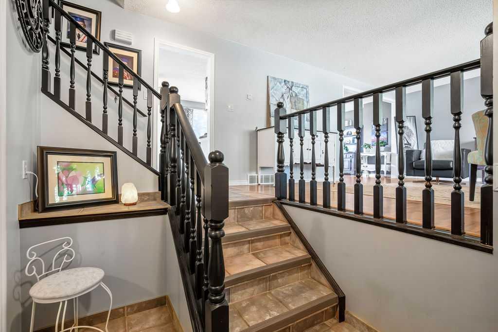 Picture for 13 Maplewood Estates 