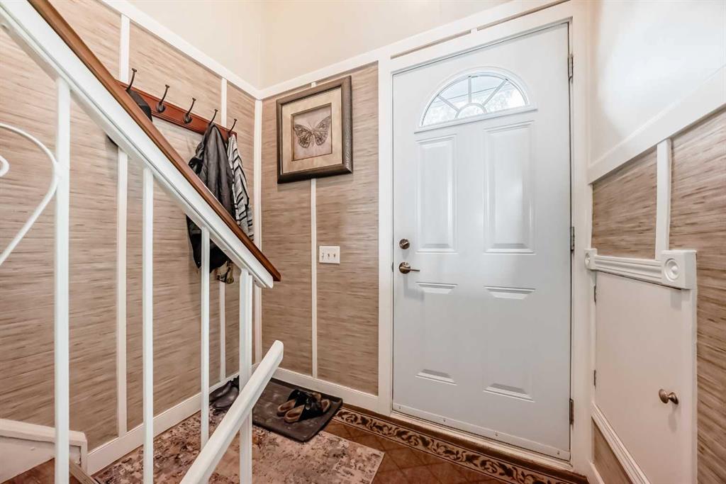 Picture for 1, 455 Huntsville Crescent NW