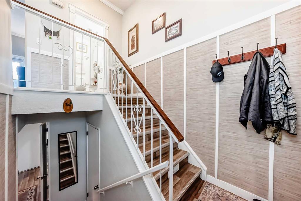 Picture for 1, 455 Huntsville Crescent NW