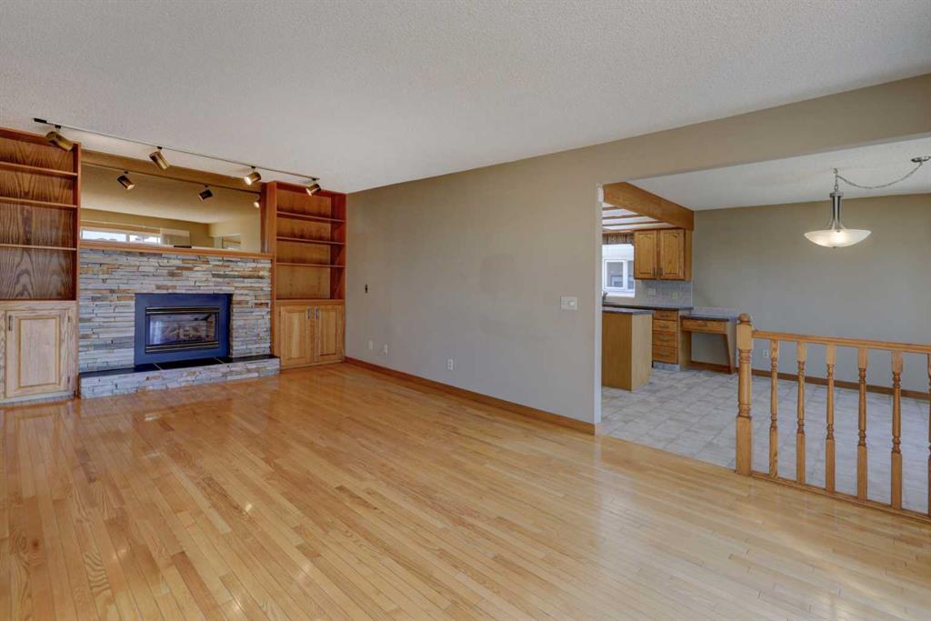 Picture for 2328 Munro Drive NE