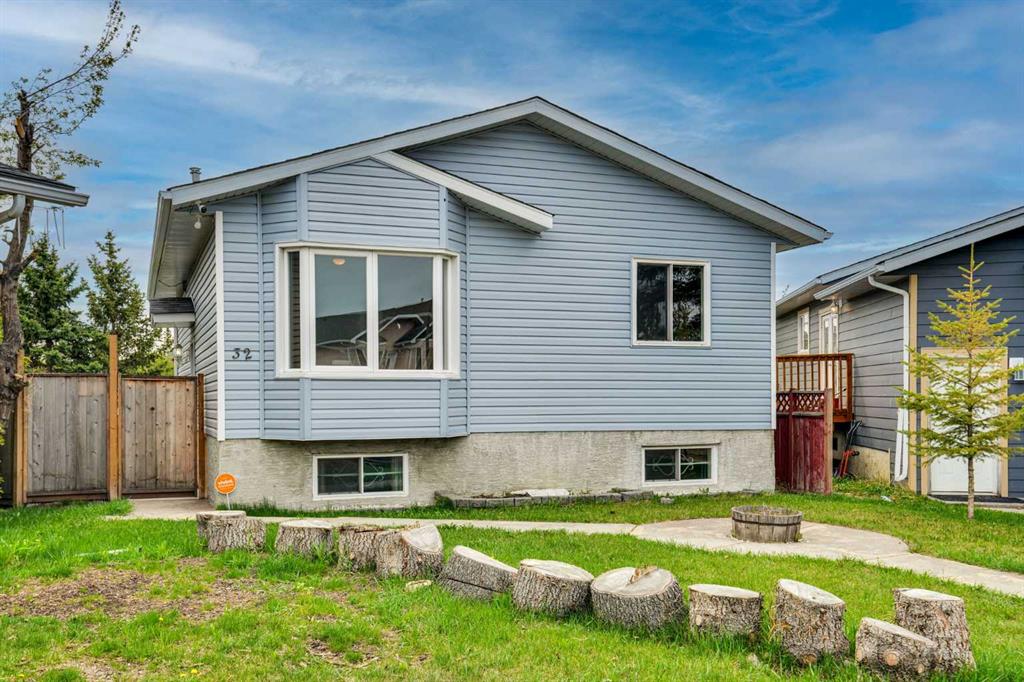 Picture for 32 Taraglen Place NE