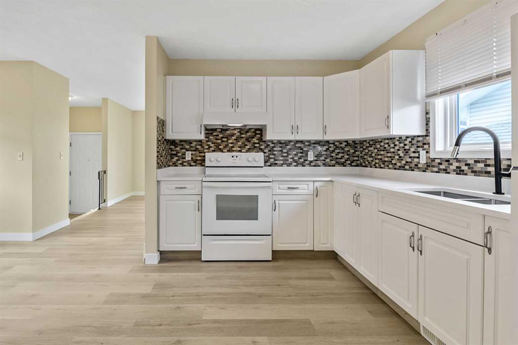 Picture for 27 Aberdare Crescent NE