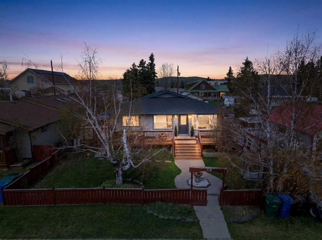 Picture for 118 Frontenac Avenue NW